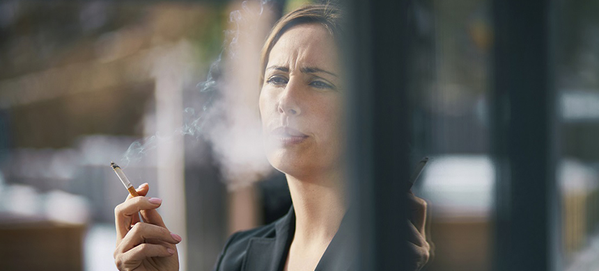 Los exfumadores tienen mala salud durante 25 años después de dejar de fumar, afirma especialista